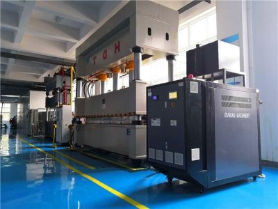 碳纖維復(fù)合材料成型工藝，記得收藏「歐能機(jī)械」